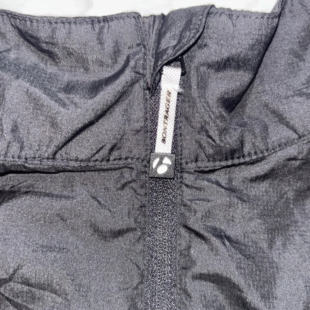 Bontrager Running Lightweight Packable Wind Jacket, Size M - Picture 7 of 16